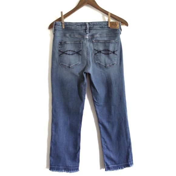 A&F High Rise Cropped Flare Raw Hem Jeans 8 29 Preowned - Picture 5 of 9